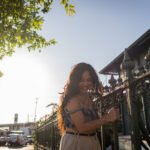 EQFM entrevista Gabi Farias: entre flores, ritmos e territórios sonoros