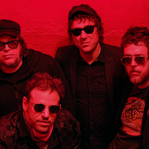 Beto Bruno quer reunir a Cachorro Grande com álbum novo: “vamos fazer um disco foda? Convido vocês, oficialmente”