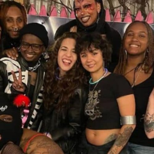 Artigo: Não existe emo preto?