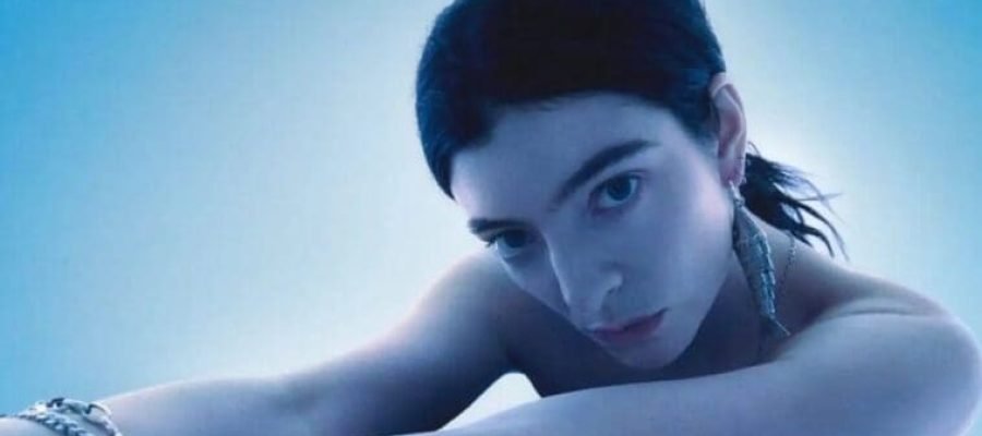 Longe da sonoridade etérea, Lorde se reaproxima de si e dos fãs com a transparência de “Virgin”