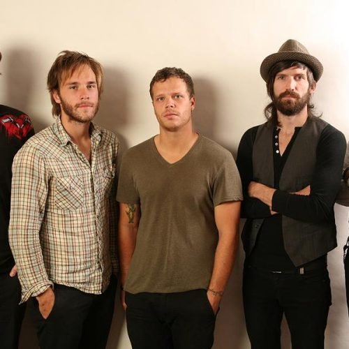 Emery fala sobre turnê no Brasil e a celebração de discos ao vivo